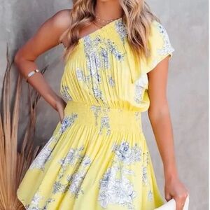 NWOT Vici One Shoulder Summer Dress